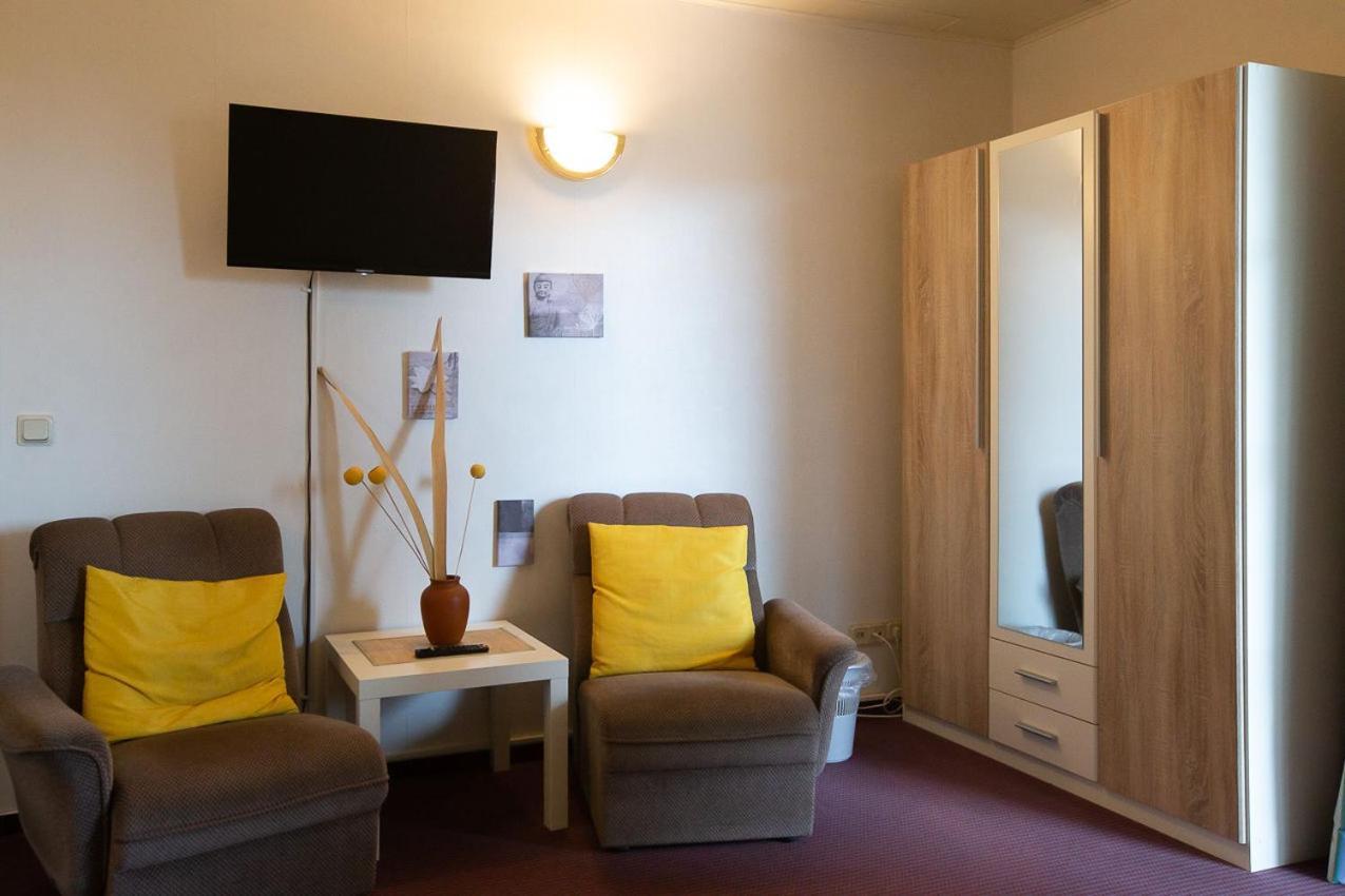 Hotel Dolgesheim エクステリア 写真