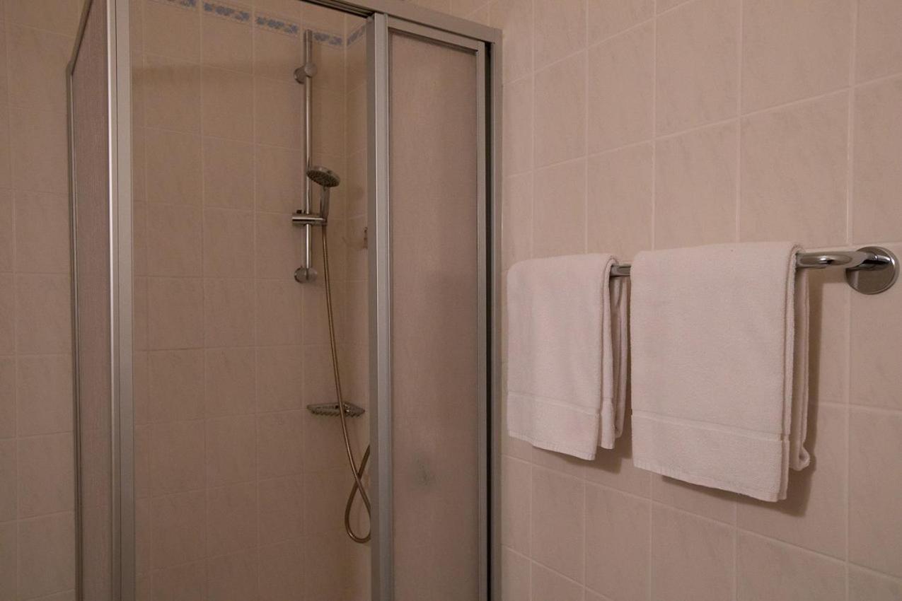 Hotel Dolgesheim エクステリア 写真