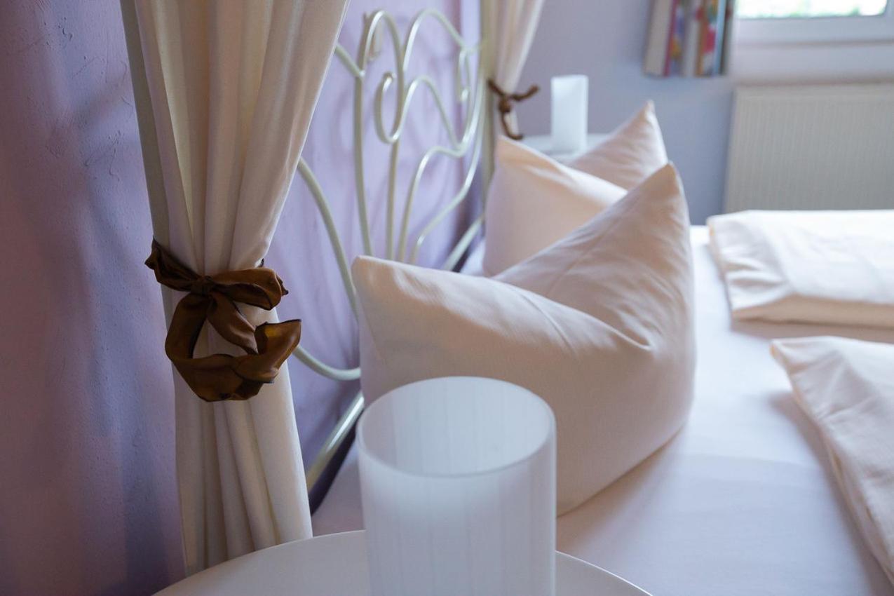 Hotel Dolgesheim エクステリア 写真